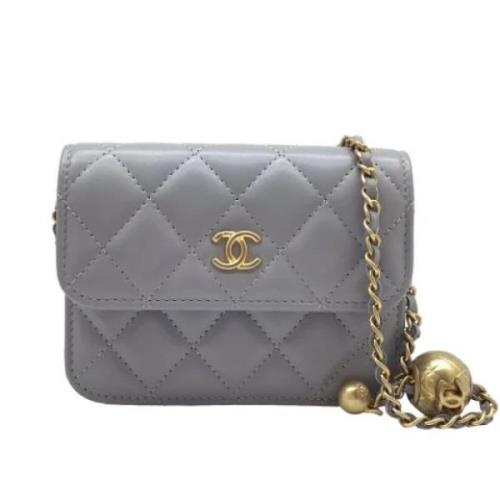 Pre-owned Leather wallets Chanel Vintage , Gray , Dames