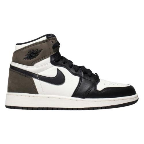 Donkere Mocha Retro High Limited Edition Nike , Multicolor , Dames