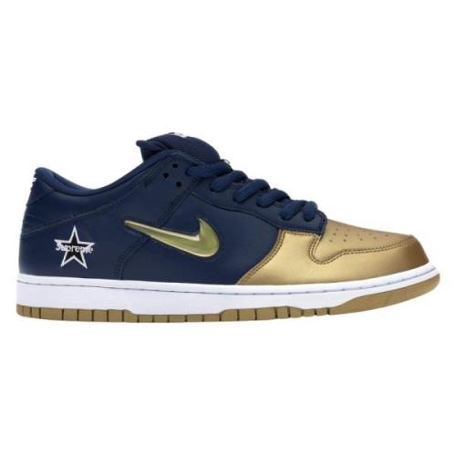 Gouden Limited Edition Sneakers Nike , Blue , Heren