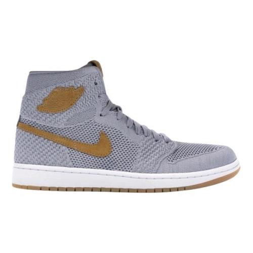 Retro High Flyknit Wolf Grey Edition Nike , Gray , Heren