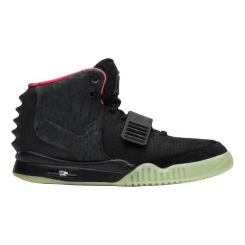 Solar Red Yeezy 2 Limited Edition Nike , Black , Heren