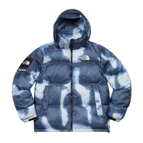 Bleached Denim Print Nuptse Jack Supreme , Blue , Heren