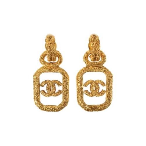 Pre-owned Metal earrings Chanel Vintage , Yellow , Dames