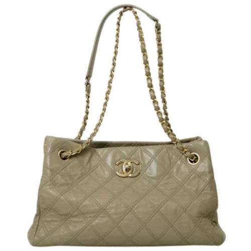 Pre-owned Leather shoulder-bags Chanel Vintage , Beige , Dames