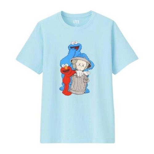 Sesame Street Companion Trash Can Tee Kaws , Blue , Heren