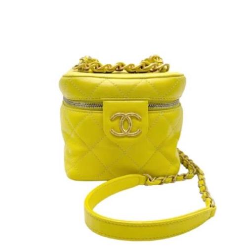 Pre-owned Leather handbags Chanel Vintage , Yellow , Dames