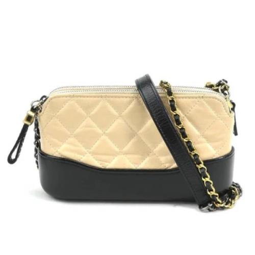 Pre-owned Leather shoulder-bags Chanel Vintage , Beige , Dames