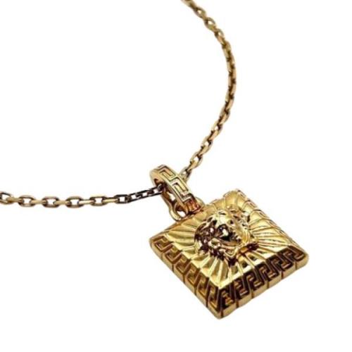 Pre-owned Metal necklaces Versace Pre-owned , Yellow , Dames