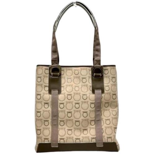 Pre-owned Leather shoulder-bags Salvatore Ferragamo Pre-owned , Beige ...