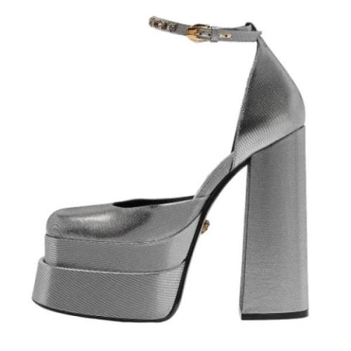 Pre-owned Fabric heels Versace Pre-owned , Gray , Dames