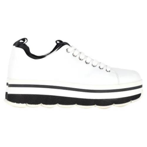 Pre-owned Leather sneakers Prada Vintage , White , Dames