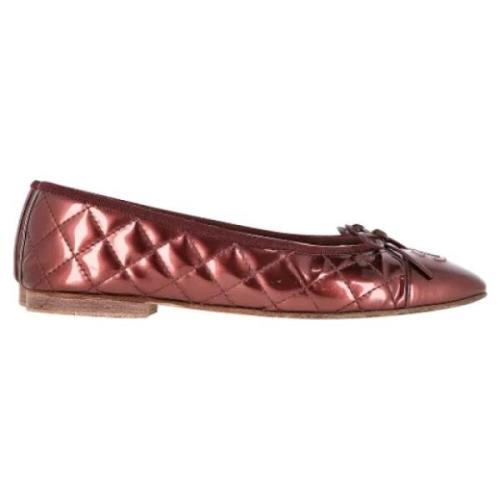 Pre-owned Leather flats Chanel Vintage , Red , Dames