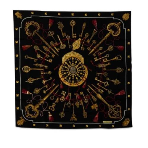 Pre-owned Silk scarves Hermès Vintage , Black , Dames