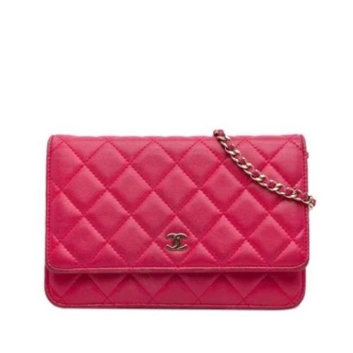 Pre-owned Leather crossbody-bags Chanel Vintage , Pink , Dames