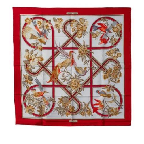 Pre-owned Silk scarves Hermès Vintage , Red , Dames