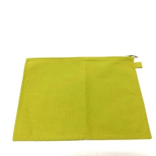 Pre-owned Fabric pouches Hermès Vintage , Green , Dames