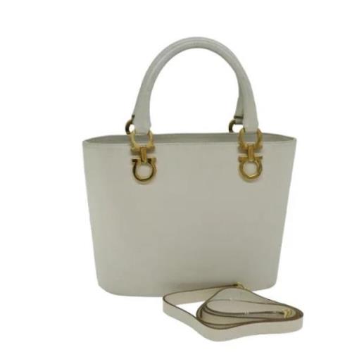 Pre-owned Leather handbags Salvatore Ferragamo Pre-owned , White , Dam...