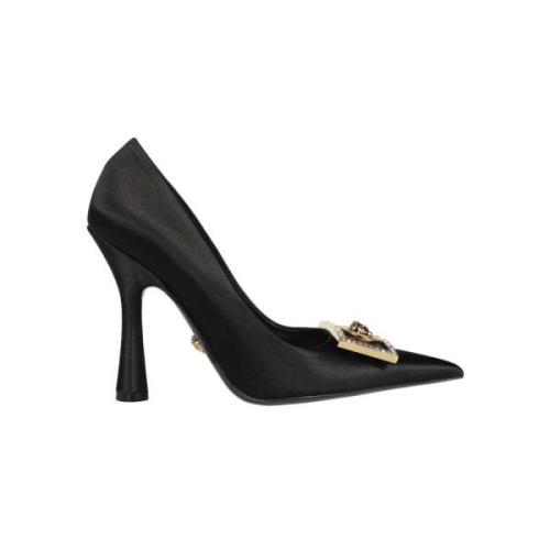 Leren Pumps met Puntige Neus Versace , Black , Dames