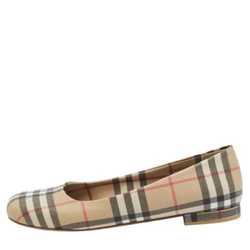 Pre-owned Coated canvas flats Burberry Vintage , Beige , Dames