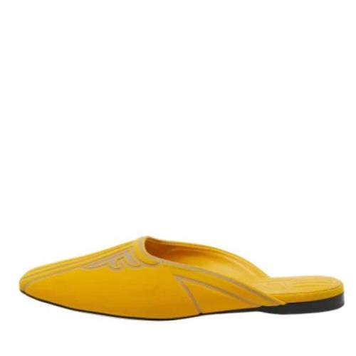 Pre-owned Fabric flats Fendi Vintage , Yellow , Dames