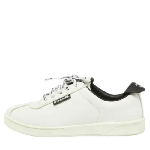 Pre-owned Leather sneakers Chanel Vintage , White , Dames