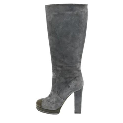 Pre-owned Suede boots Chanel Vintage , Gray , Dames