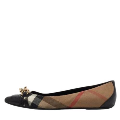 Pre-owned Canvas flats Burberry Vintage , Beige , Dames