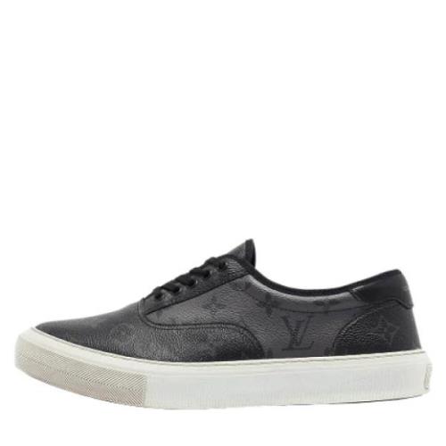 Pre-owned Canvas sneakers Louis Vuitton Vintage , Black , Heren