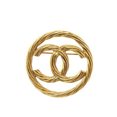 Pre-owned Metal chanel-jewelry Chanel Vintage , Yellow , Dames