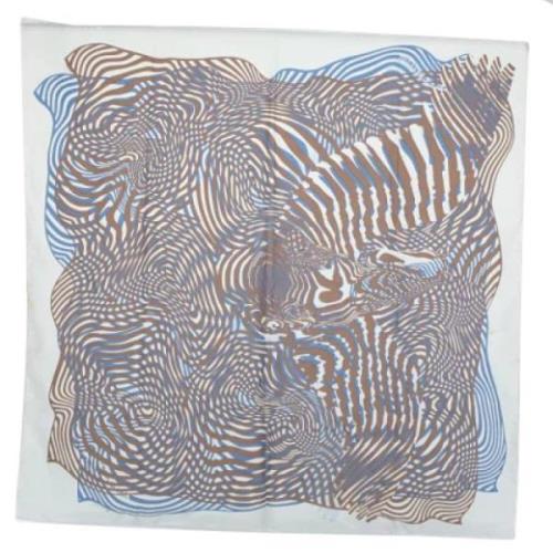 Pre-owned Silk scarves Hermès Vintage , Gray , Dames