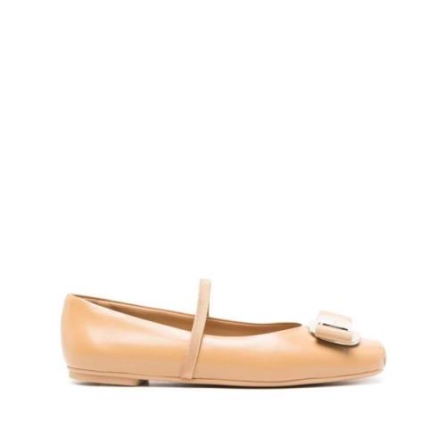 Beige Ballerina Schoenen voor Vrouwen Salvatore Ferragamo , Beige , Da...