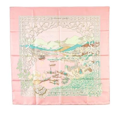 Pre-owned Silk scarves Hermès Vintage , Pink , Dames