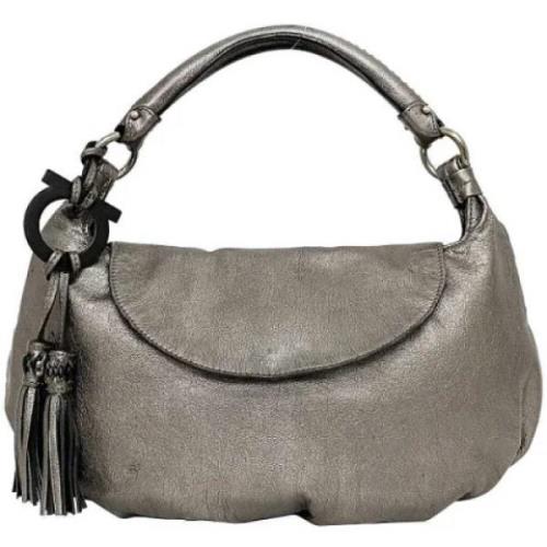 Pre-owned Leather shoulder-bags Salvatore Ferragamo Pre-owned , Gray ,...