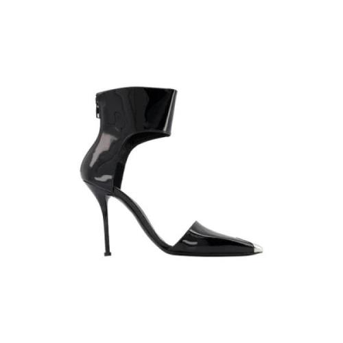 Pre-owned Canvas heels Alexander McQueen Pre-owned , Black , Dames