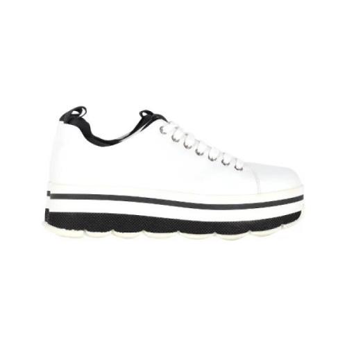 Pre-owned Leather sneakers Prada Vintage , White , Dames