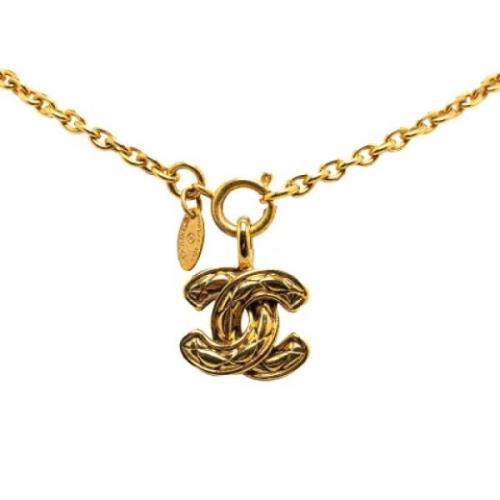 Pre-owned Metal necklaces Chanel Vintage , Yellow , Dames