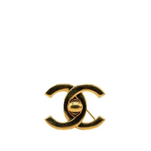 Pre-owned Metal chanel-jewelry Chanel Vintage , Yellow , Dames