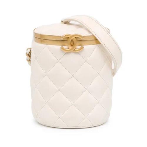 Pre-owned Leather shoulder-bags Chanel Vintage , White , Dames