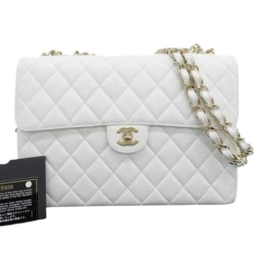 Pre-owned Fabric shoulder-bags Chanel Vintage , White , Dames