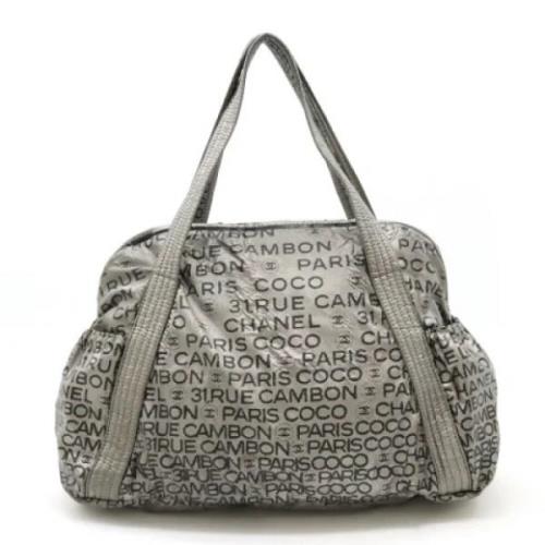 Pre-owned Nylon totes Chanel Vintage , Gray , Dames