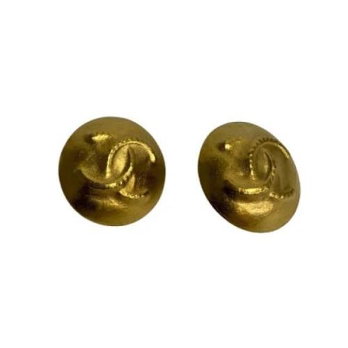 Pre-owned Metal earrings Chanel Vintage , Yellow , Dames