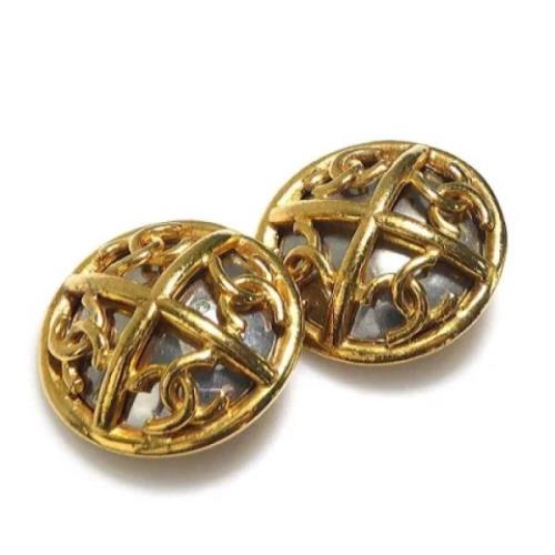 Pre-owned Metal earrings Chanel Vintage , Yellow , Dames