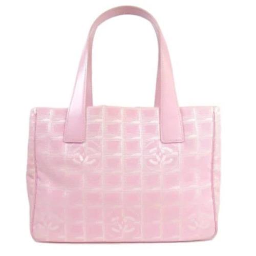 Pre-owned Nylon shoulder-bags Chanel Vintage , Pink , Dames