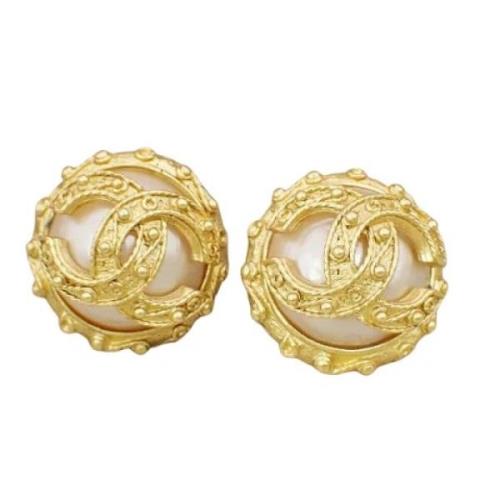 Pre-owned Metal chanel-jewelry Chanel Vintage , Yellow , Dames