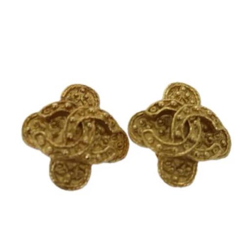 Pre-owned Metal earrings Chanel Vintage , Yellow , Dames