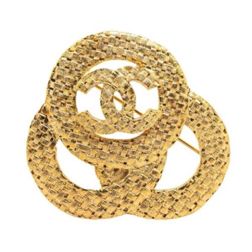 Pre-owned Metal brooches Chanel Vintage , Yellow , Dames