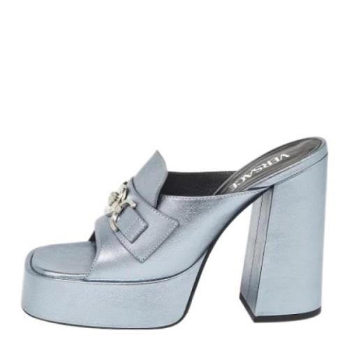 Pre-owned Leather sandals Versace Pre-owned , Gray , Dames