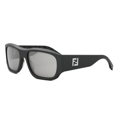 Mat Grijs Gespiegelde Zonnebril Fendi , Gray , Dames