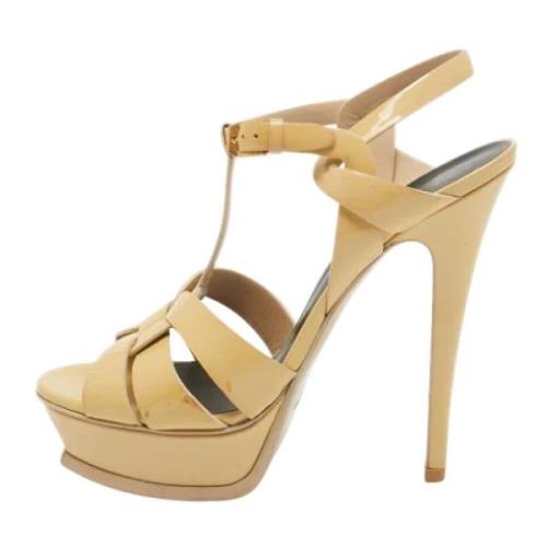 Pre-owned Leather sandals Yves Saint Laurent Vintage , Beige , Dames