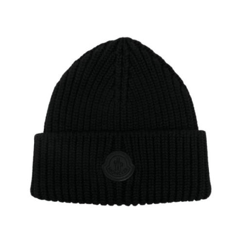 Zwarte Gebreide Muts met Rubberen Logo Moncler , Black , Unisex